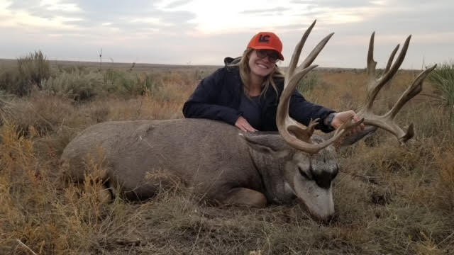 Capitol Peak Outfitters - Eastern Colorado Trophy Deer Hunt